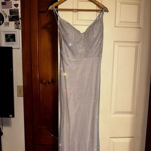 Prom dress from all the rage. Is a large in size. i’m 5’1 so i had it hemmed.